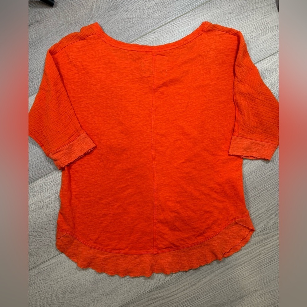 Anthropologie Postmark Top Womens Orange Crinkle Gauze Front Raw Edge - Picture 3 of 3